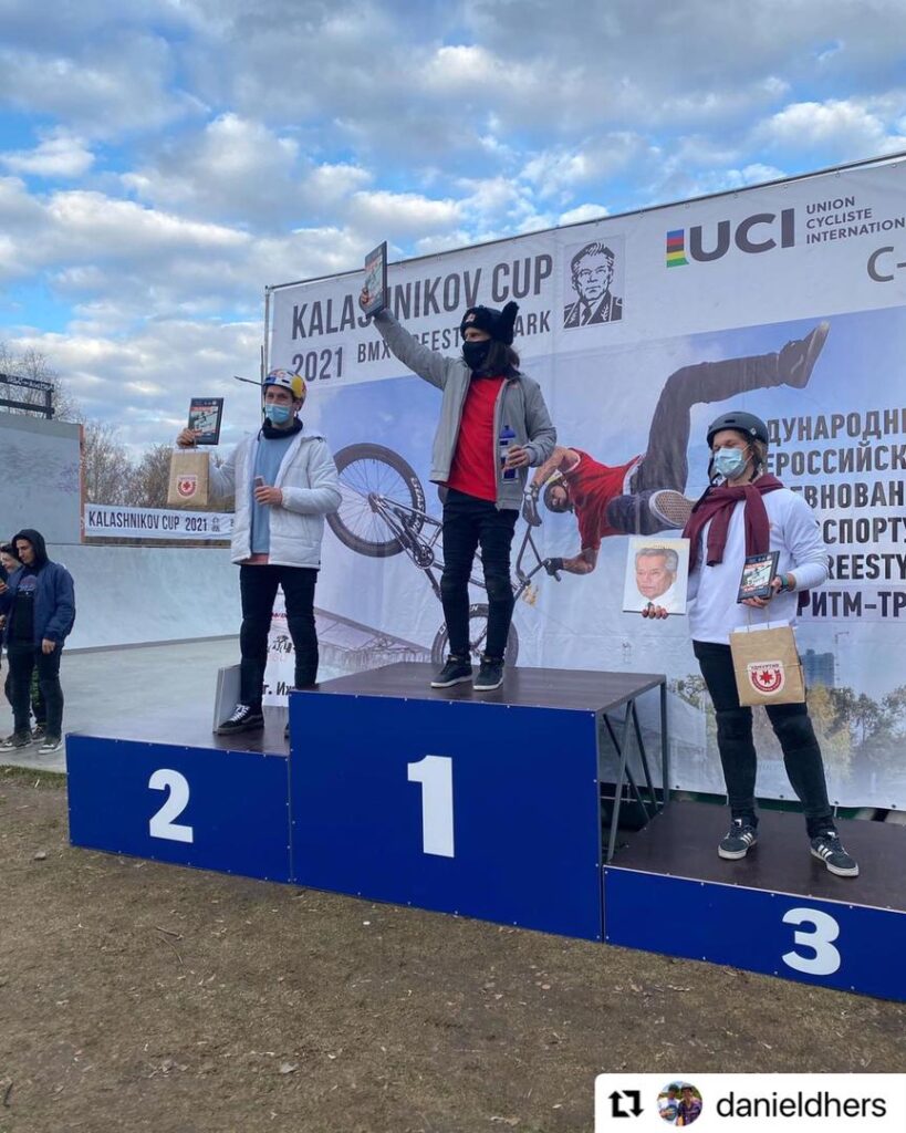 Daniel Dhers triunfa en la #kalashnikovcup y asalta la clasificación mundial UCI antes de #tokio2020